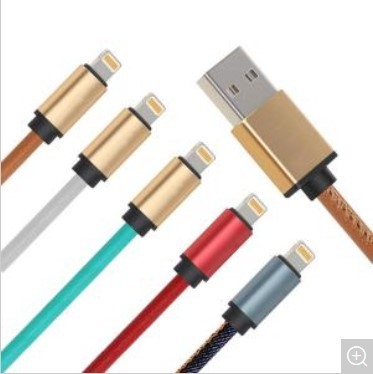 El cable móvil del cargador del teléfono móvil, PU del USB 3,0 cubrió el cable de datos rápido de la carga para IPhone